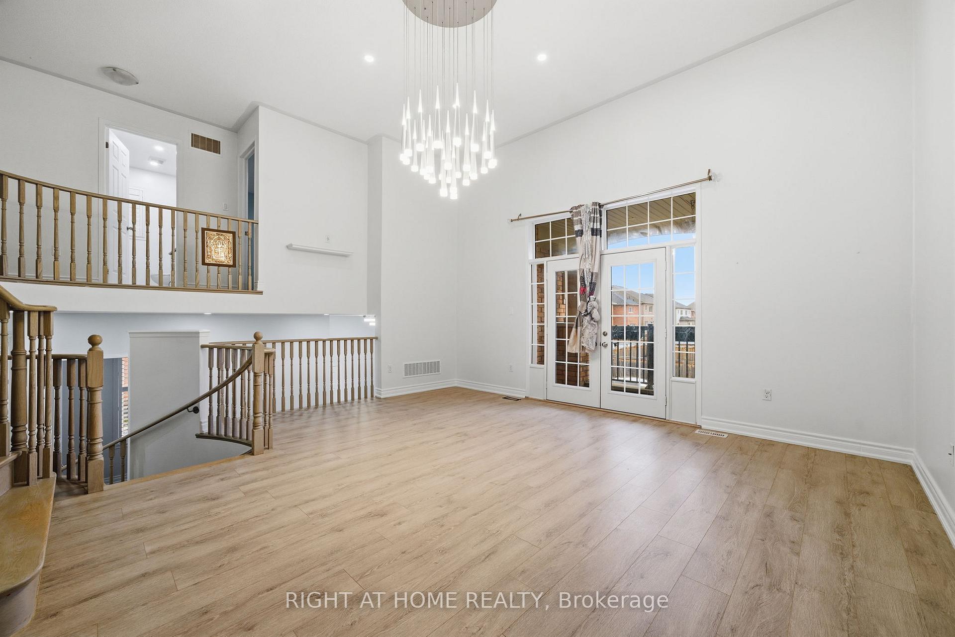 Photo 23 of Unit Main & Second Floor, 265 South Ocean Drive, Oshawa, Windfields — HOMEH