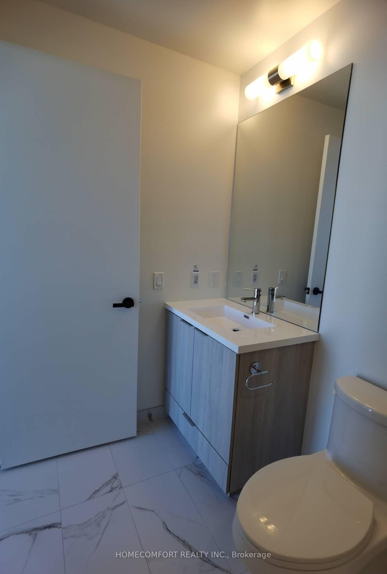 Photo 12 of Unit 5506, 8 Interchange Way, Vaughan, Vaughan Corporate Centre — HOMEH