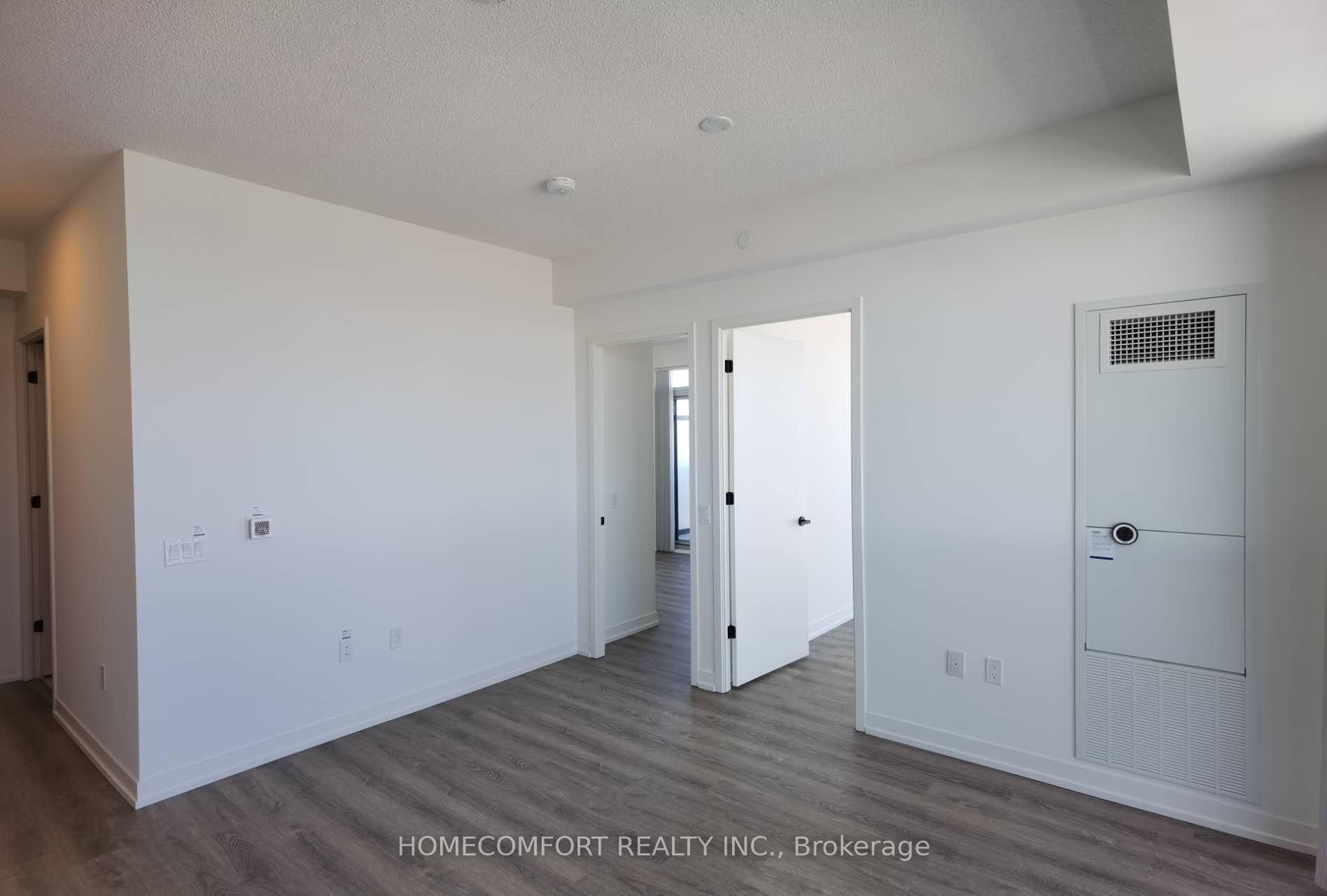 Photo 5 of Unit 5506, 8 Interchange Way, Vaughan, Vaughan Corporate Centre — HOMEH