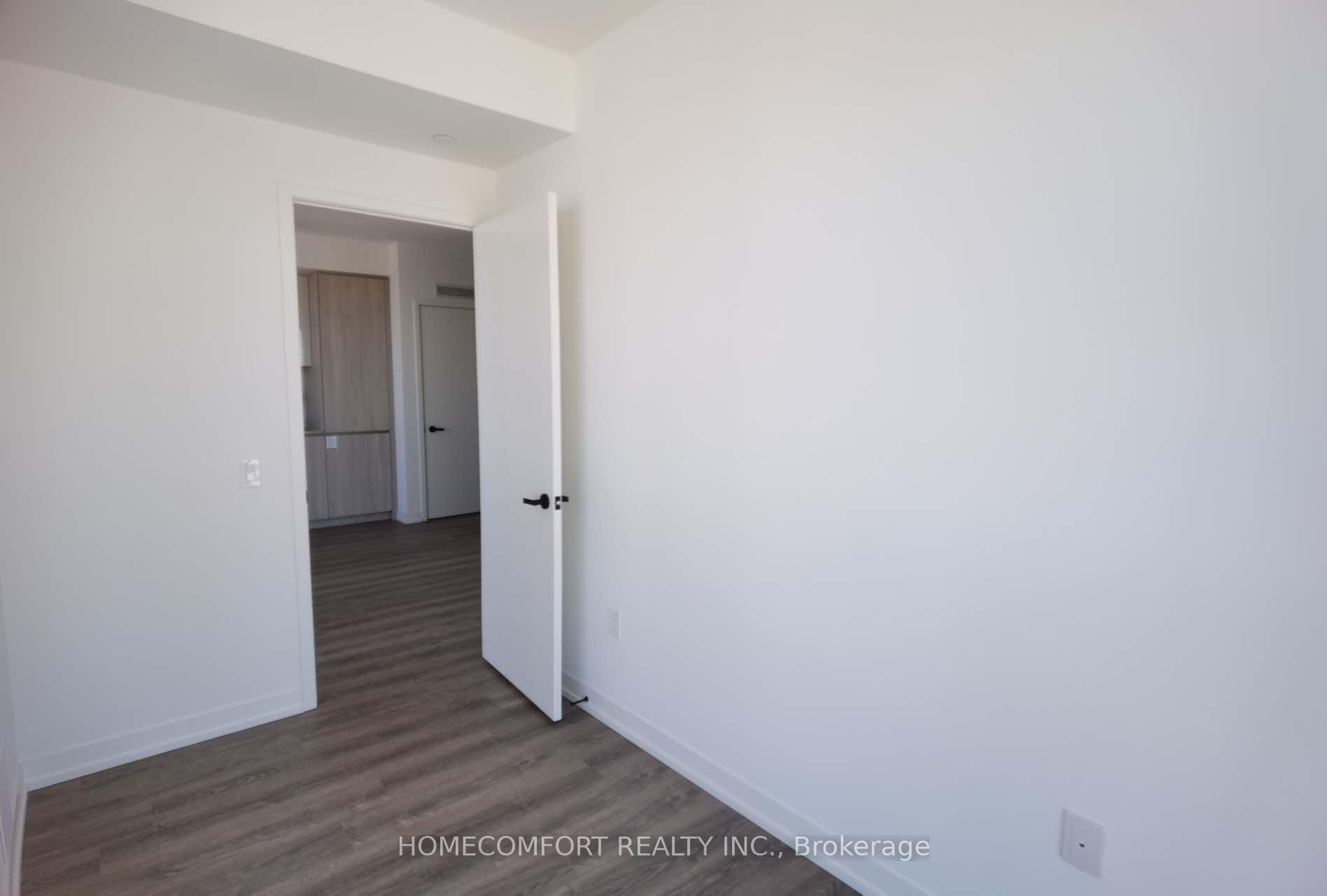 Photo 10 of Unit 5506, 8 Interchange Way, Vaughan, Vaughan Corporate Centre — HOMEH