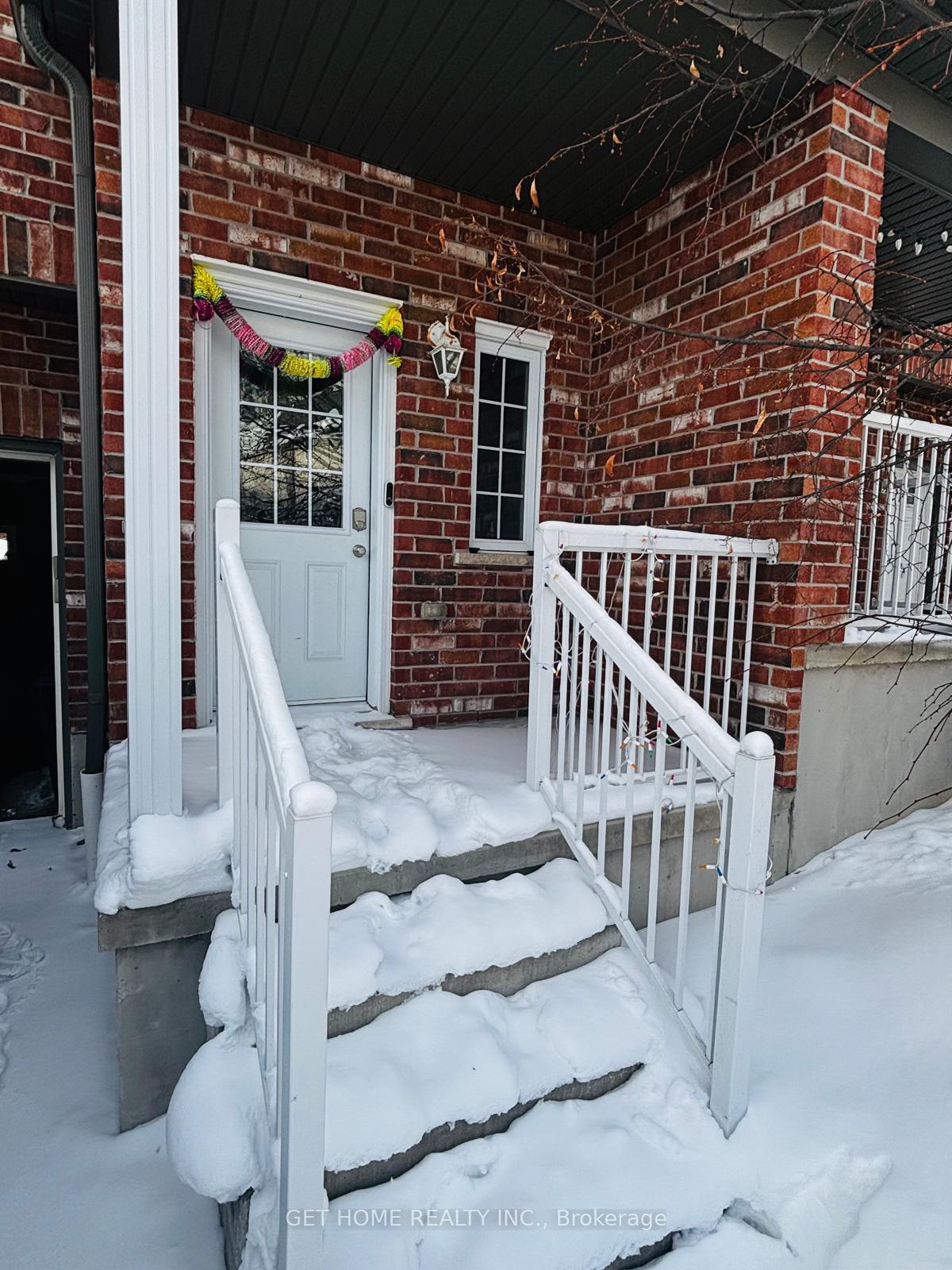 Photo 2 of Unit 20, 55 Mooregate Crescent, Kitchener — HOMEH
