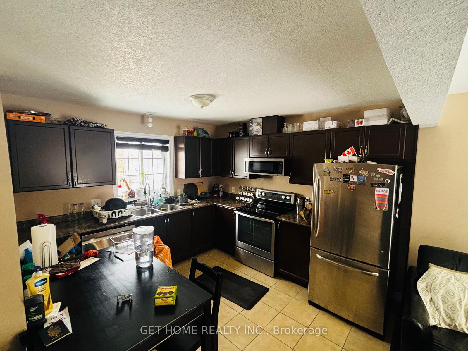 Photo 4 of Unit 20, 55 Mooregate Crescent, Kitchener — HOMEH