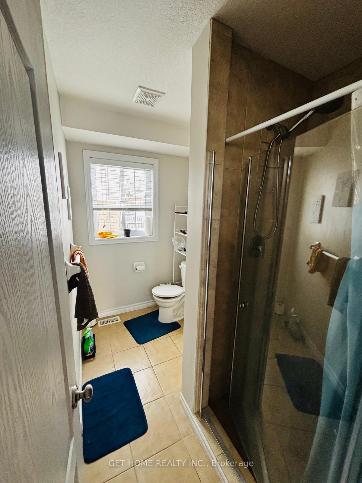 Photo 6 of Unit 20, 55 Mooregate Crescent, Kitchener — HOMEH