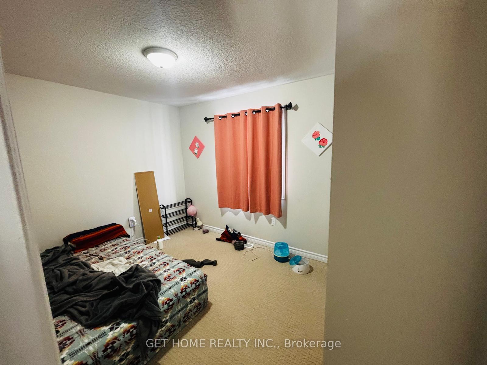Photo 8 of Unit 20, 55 Mooregate Crescent, Kitchener — HOMEH