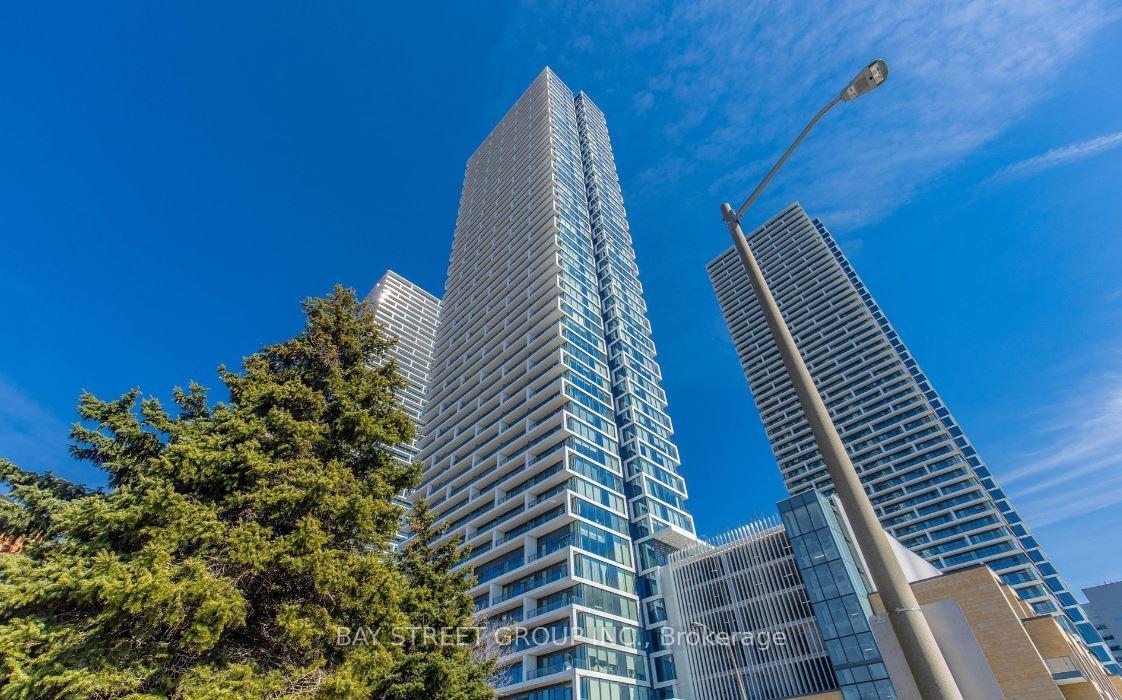 Front of Unit 5009, 898 Portage Parkway