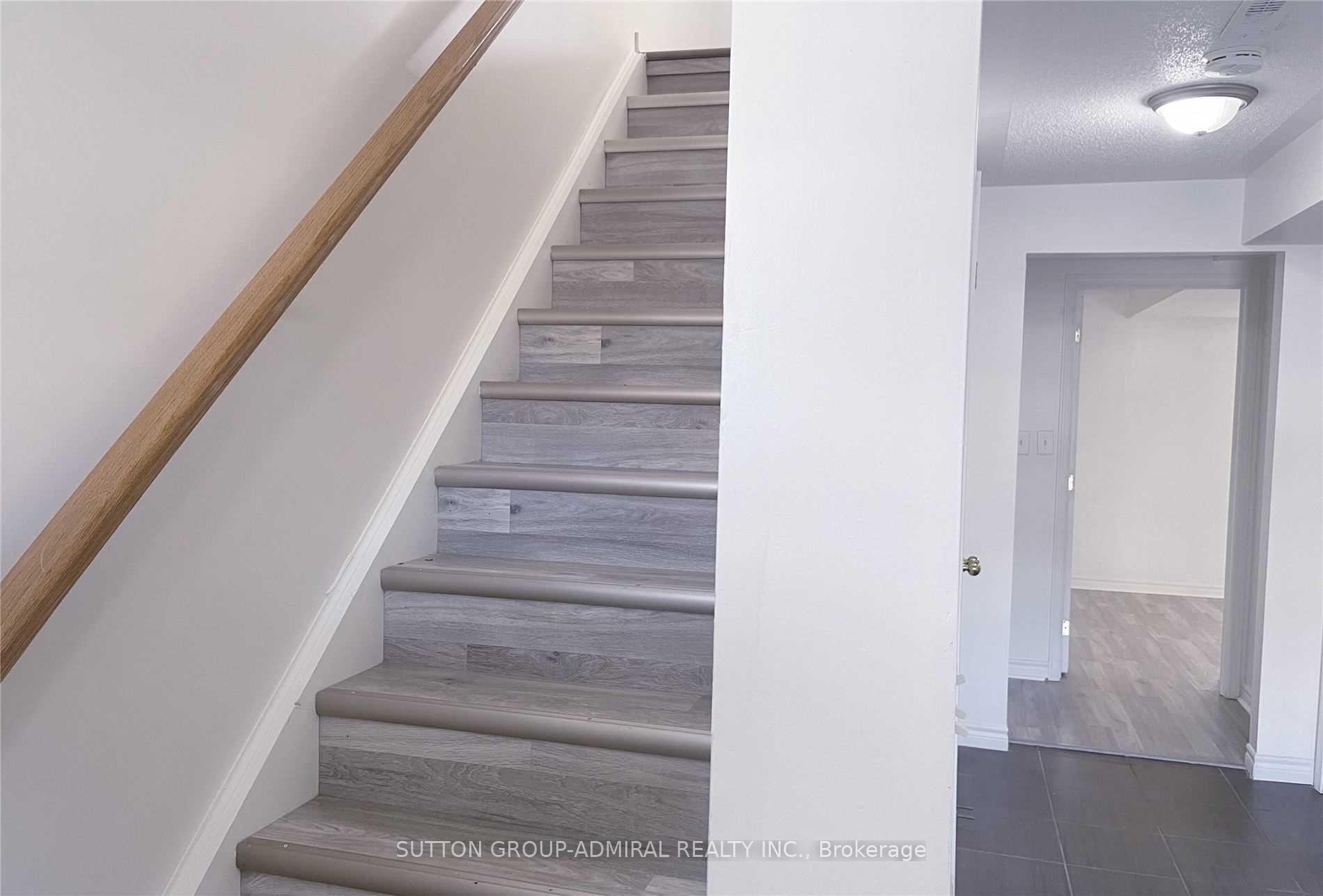 Photo 5 of Unit 35, 175 Stanley Street, Barrie, East Bayfield — HOMEH