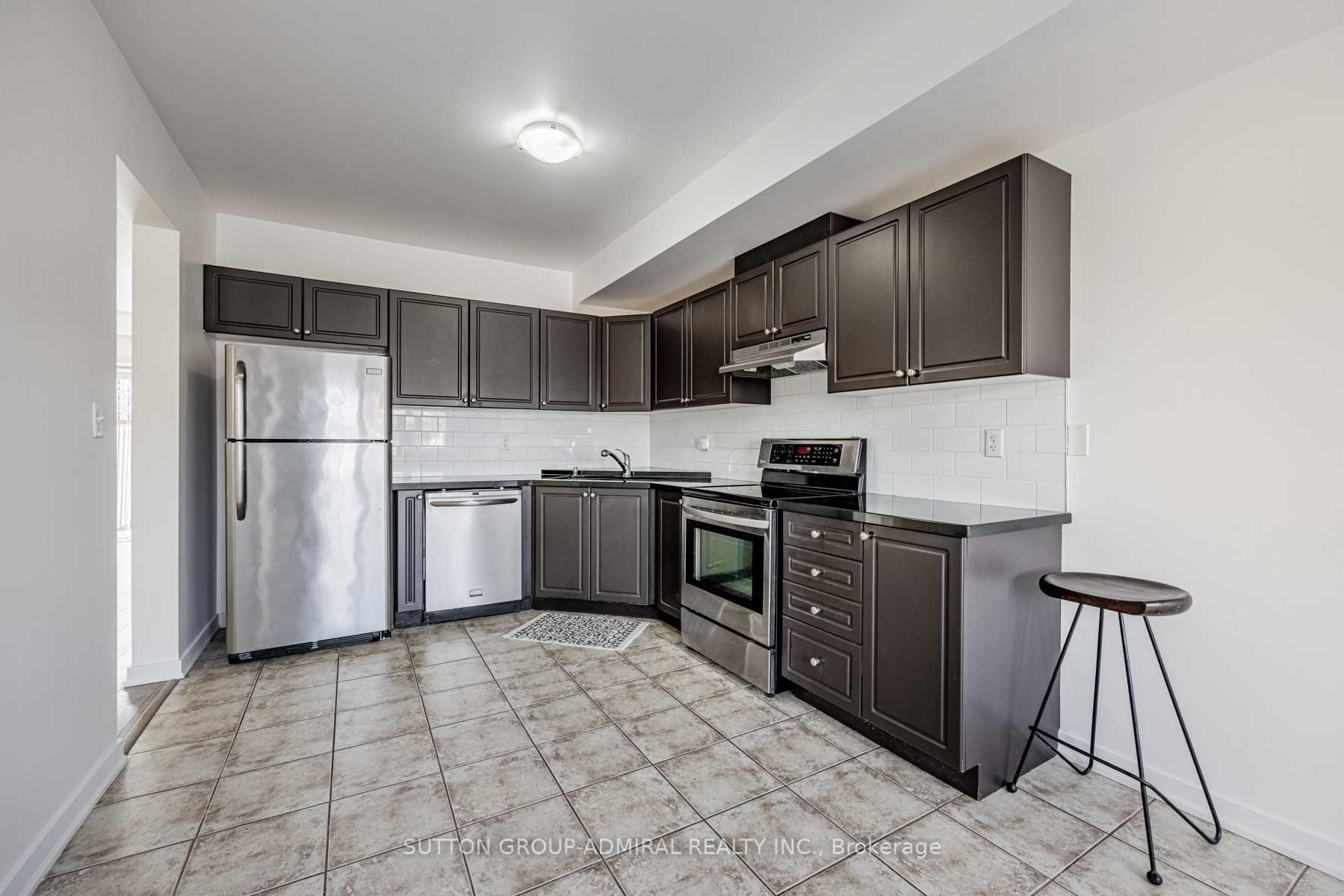 Photo 12 of Unit 35, 175 Stanley Street, Barrie, East Bayfield — HOMEH