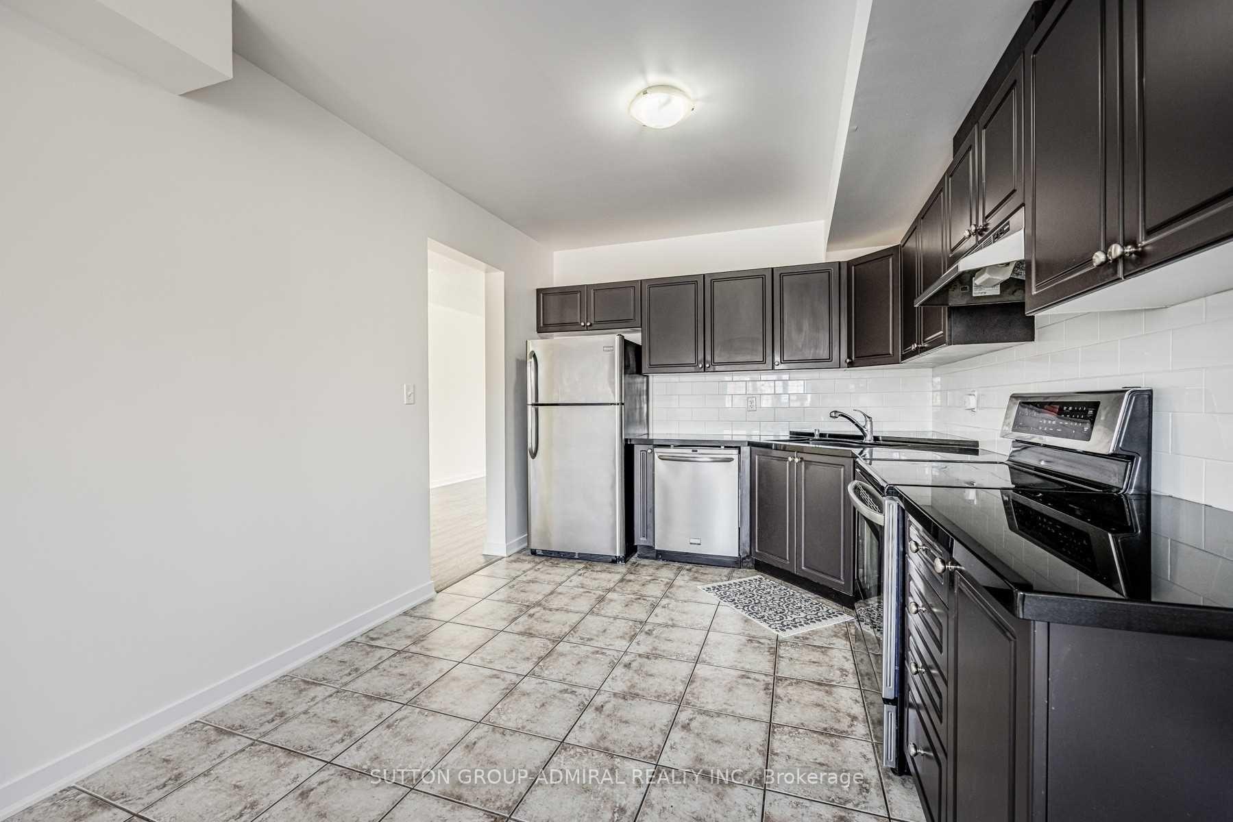 Photo 13 of Unit 35, 175 Stanley Street, Barrie, East Bayfield — HOMEH