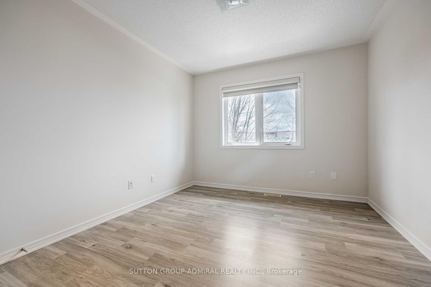 Photo 28 of Unit 35, 175 Stanley Street, Barrie, East Bayfield — HOMEH