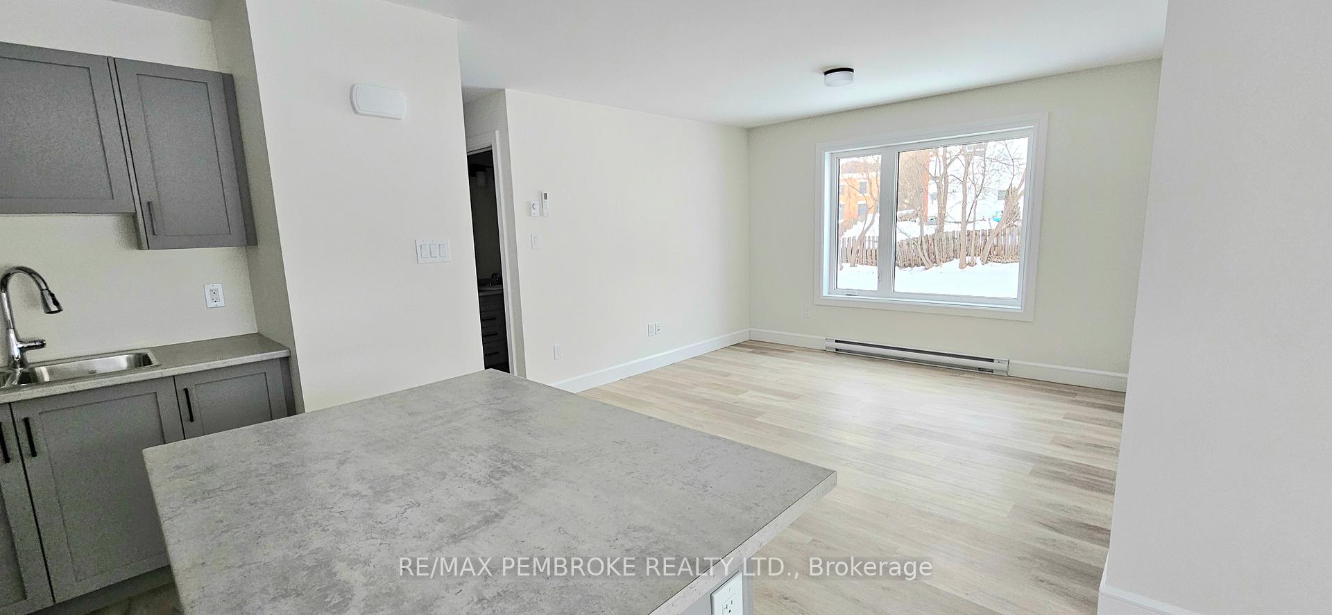 Photo 5 of 135 Bell Street, Pembroke — HOMEH