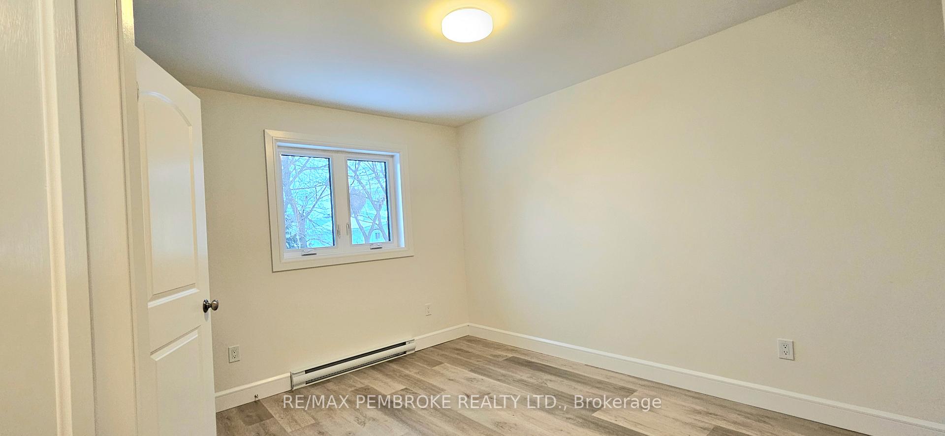 Photo 6 of 135 Bell Street, Pembroke — HOMEH