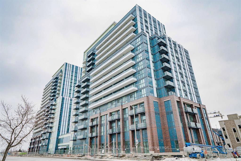 Front of Unit 902, 10 Honeycrisp Crescent