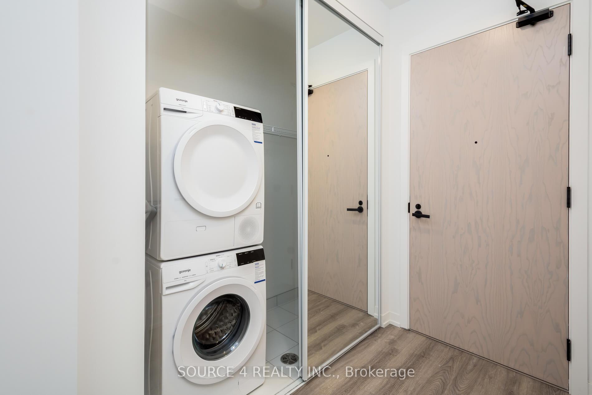 Photo 5 of Unit 3609, 8 Interchange Way, Vaughan, Vaughan Corporate Centre — HOMEH