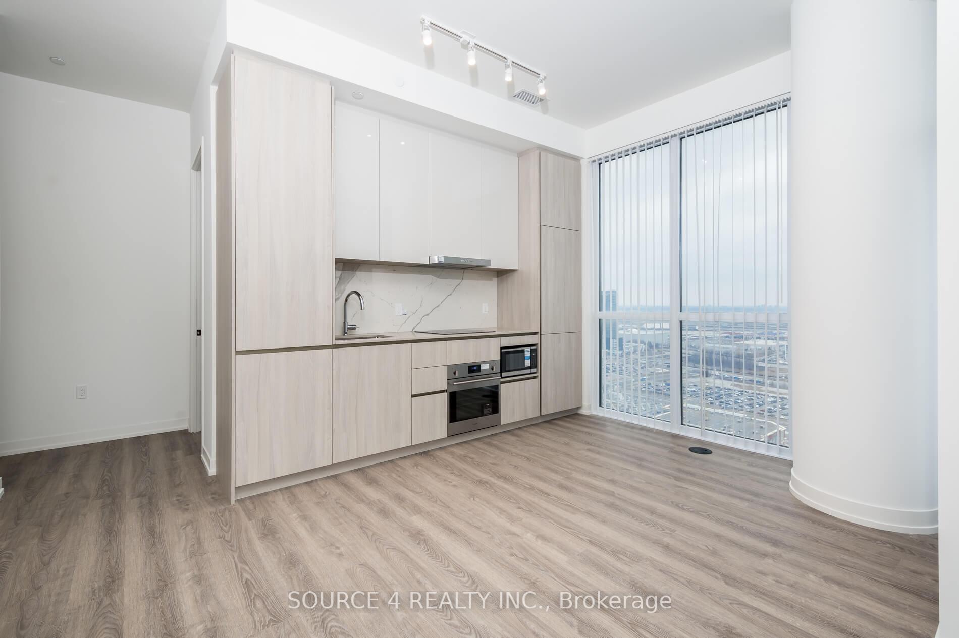 Photo 12 of Unit 3609, 8 Interchange Way, Vaughan, Vaughan Corporate Centre — HOMEH