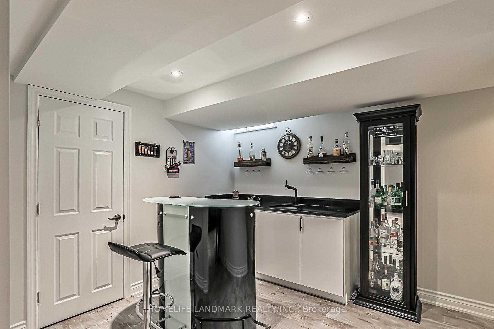 Photo 19 of 72 Avro Road, Vaughan, Maple — HOMEH