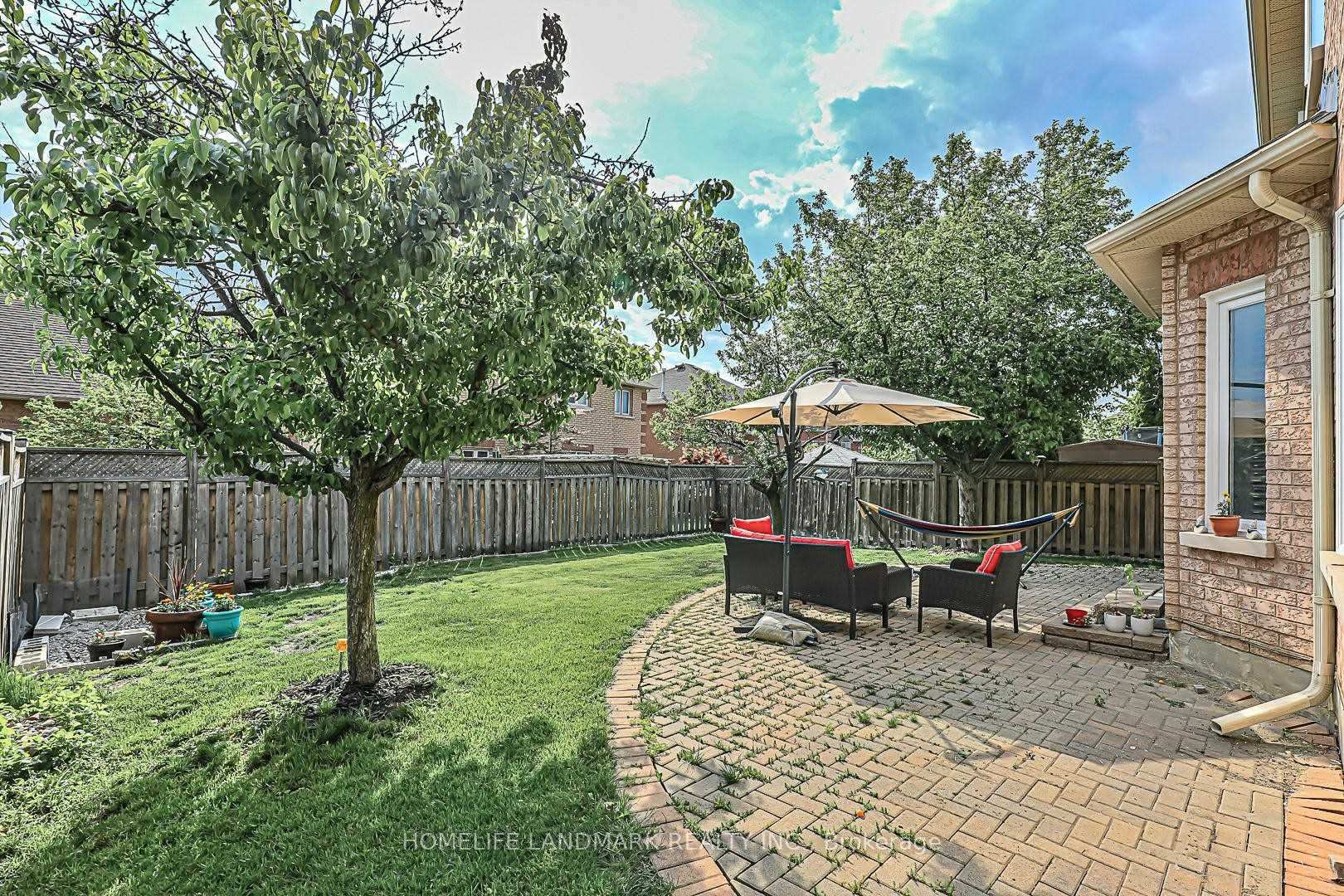 Photo 23 of 72 Avro Road, Vaughan, Maple — HOMEH