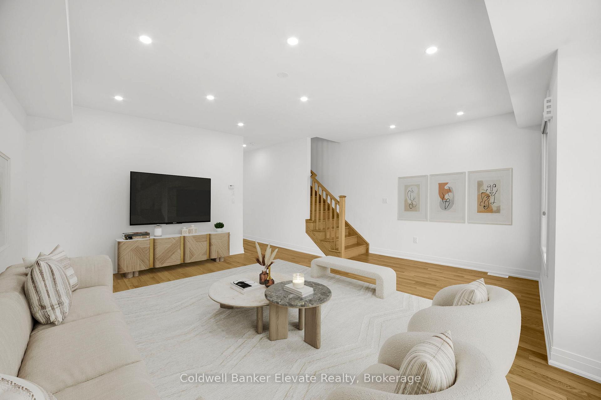 Photo 10 of 42 Windtree Way, Halton Hills, Georgetown — HOMEH