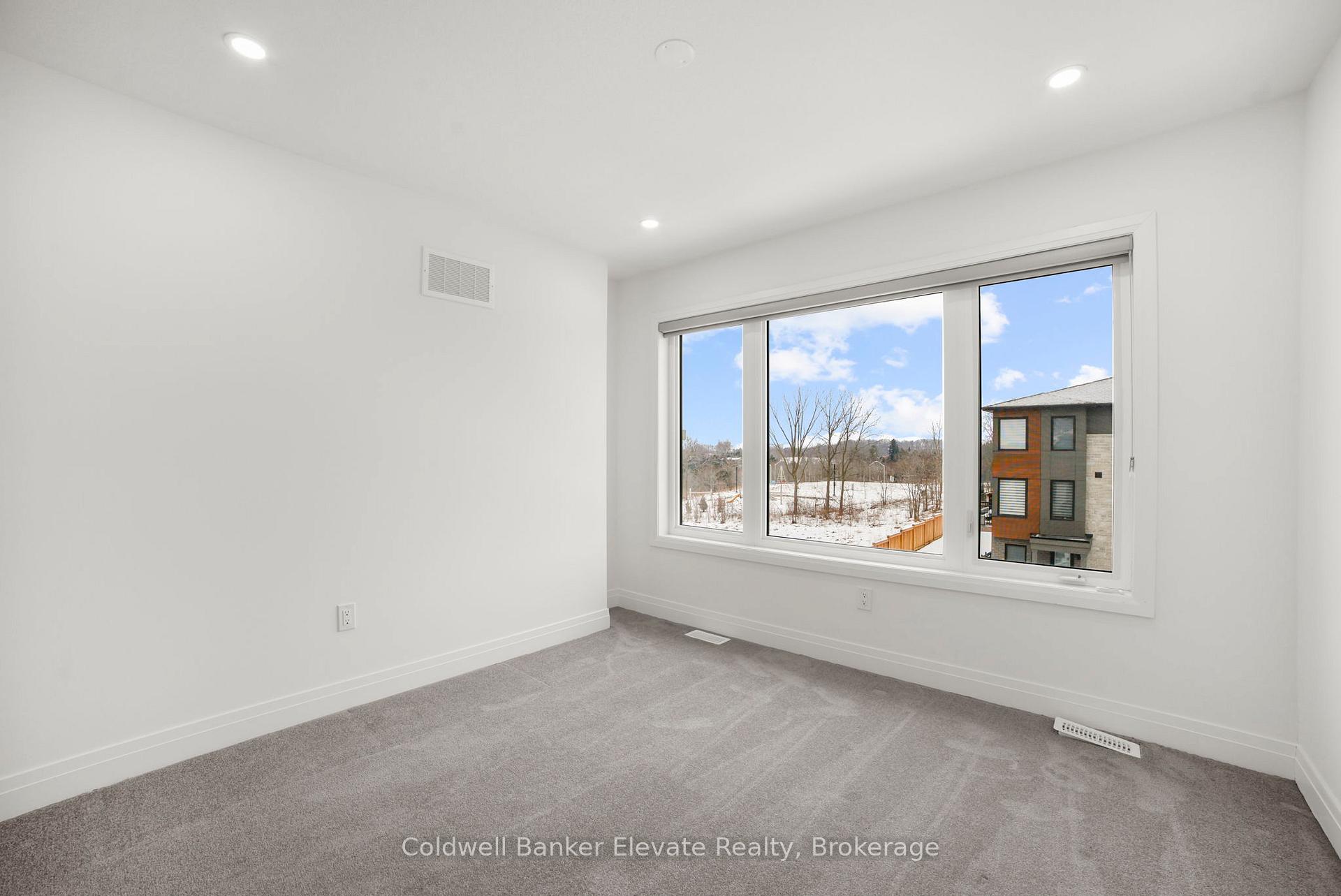 Photo 16 of 42 Windtree Way, Halton Hills, Georgetown — HOMEH
