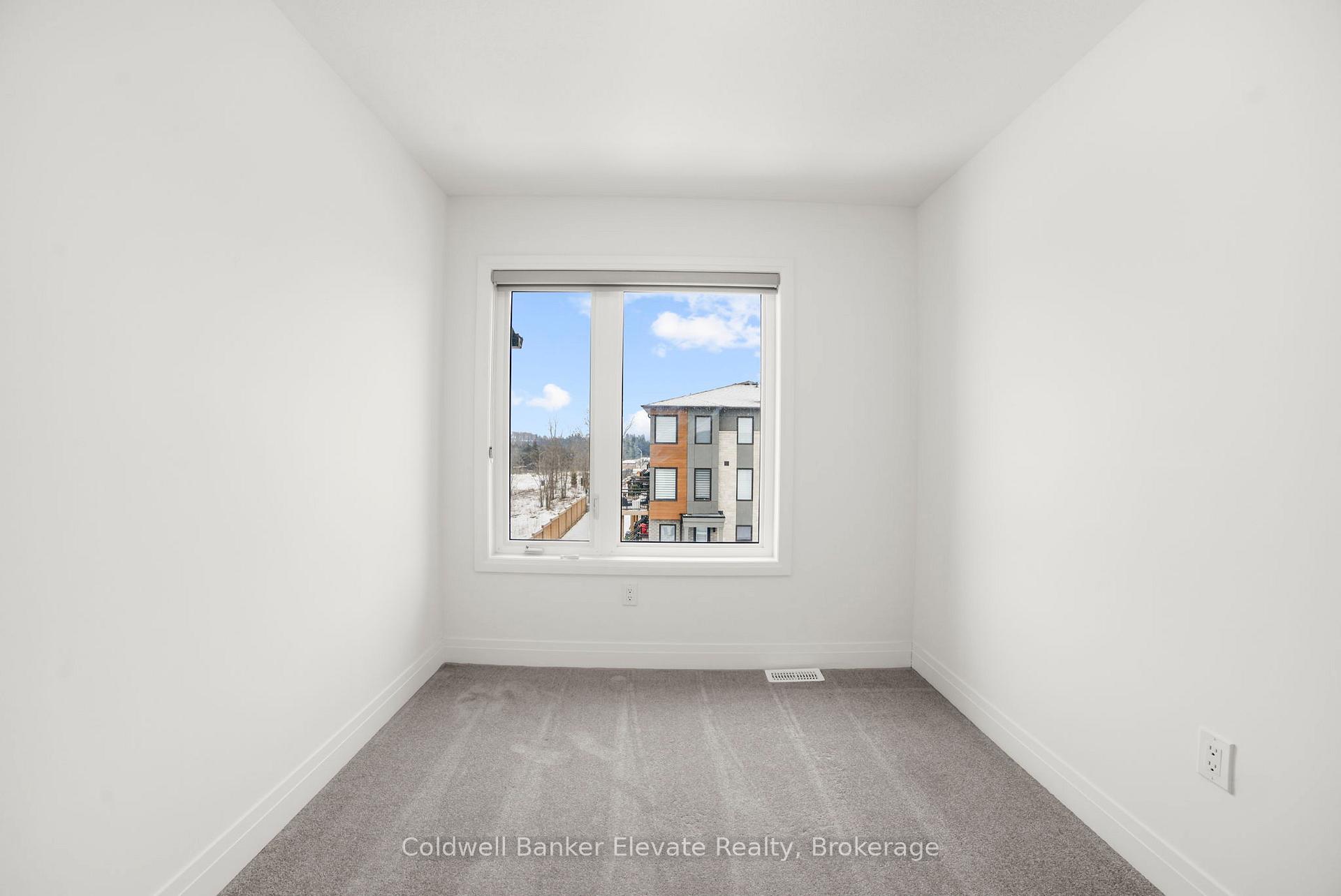 Photo 8 of 42 Windtree Way, Halton Hills, Georgetown — HOMEH