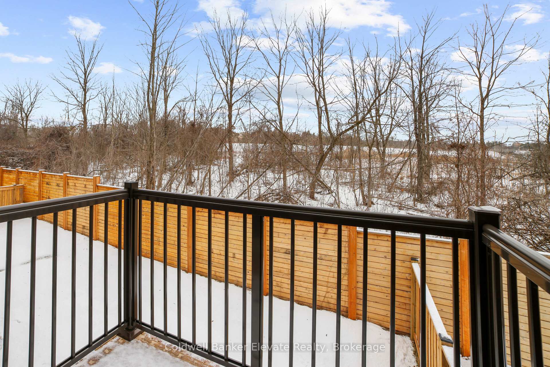 Photo 12 of 42 Windtree Way, Halton Hills, Georgetown — HOMEH
