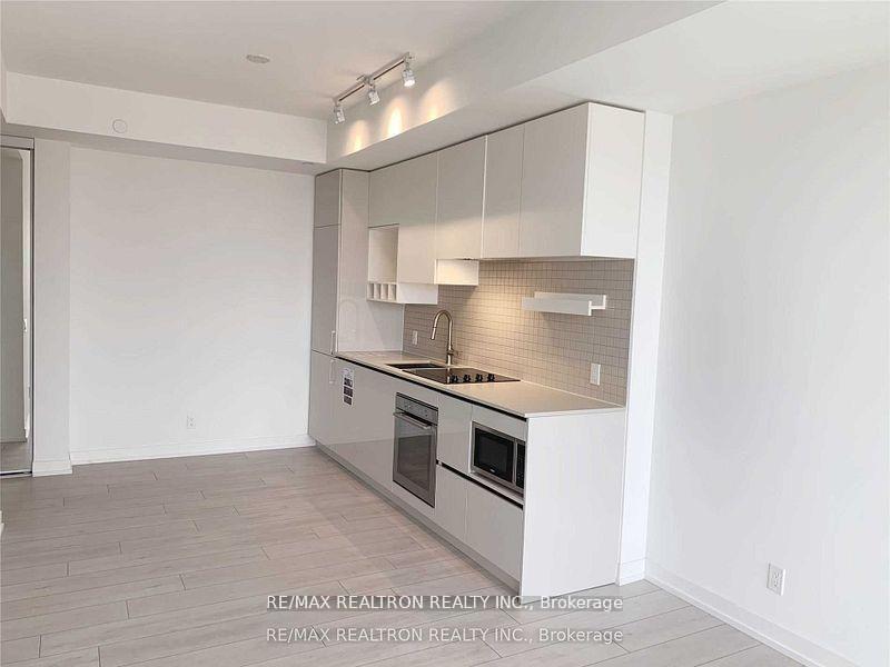 Photo 8 of Unit 706, 898 Portage Parkway, Vaughan, Vaughan Corporate Centre — HOMEH