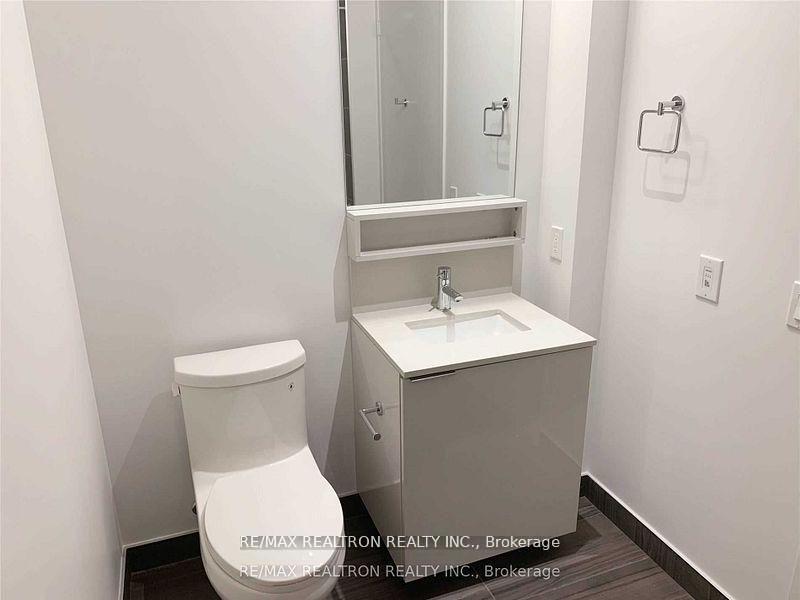 Photo 11 of Unit 706, 898 Portage Parkway, Vaughan, Vaughan Corporate Centre — HOMEH