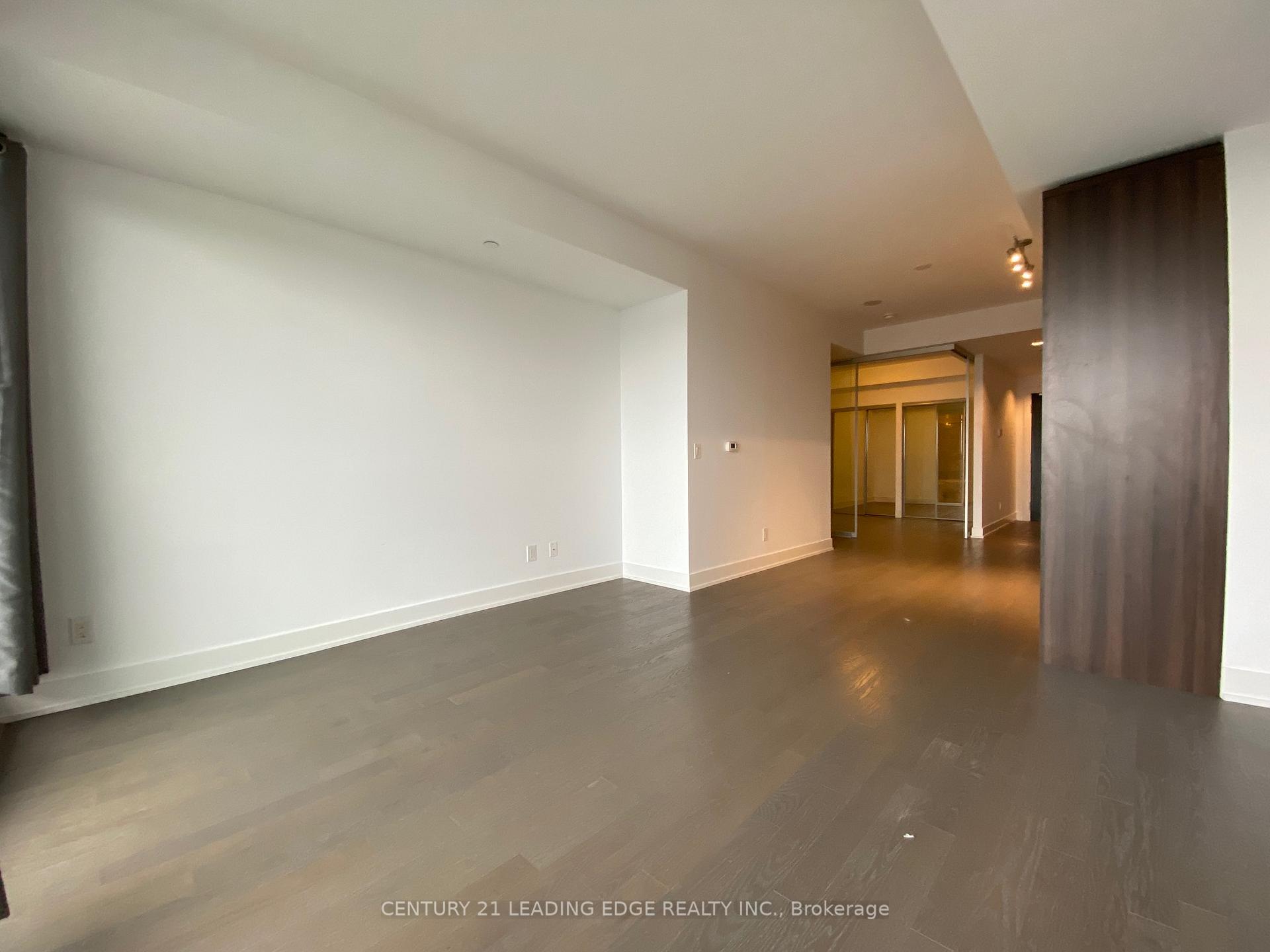 Photo 10 of Unit 911, 3018 Yonge Street, Toronto, Lawrence Park South — HOMEH