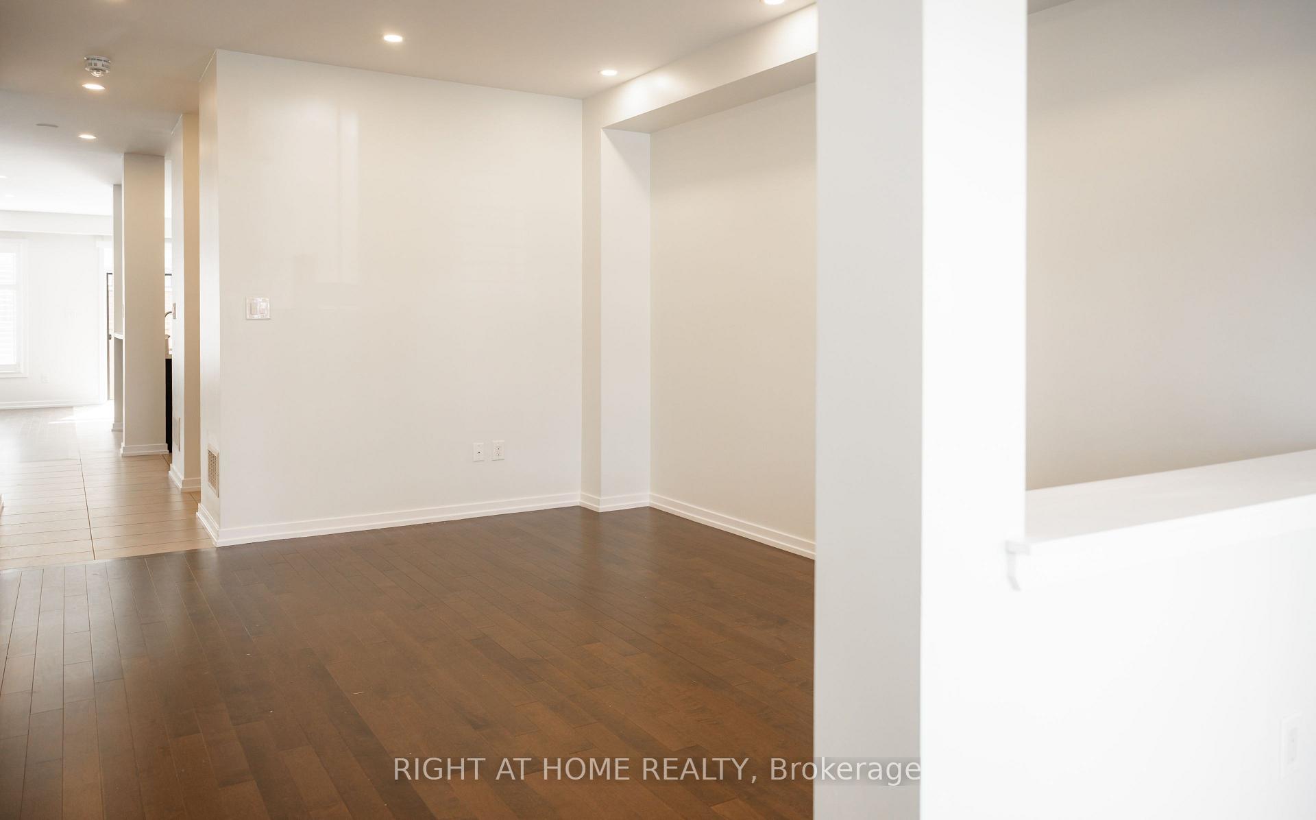 Photo 4 of 51 Bedrock Drive, Hamilton, Stoney Creek Mountain — HOMEH