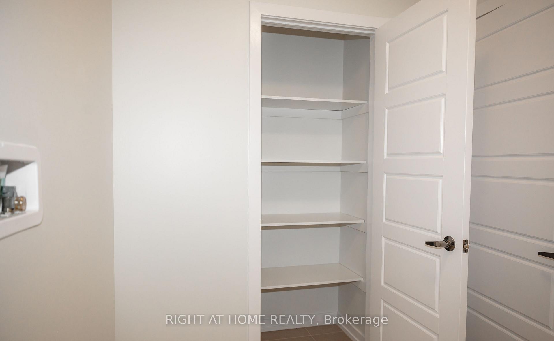 Photo 11 of 51 Bedrock Drive, Hamilton, Stoney Creek Mountain — HOMEH