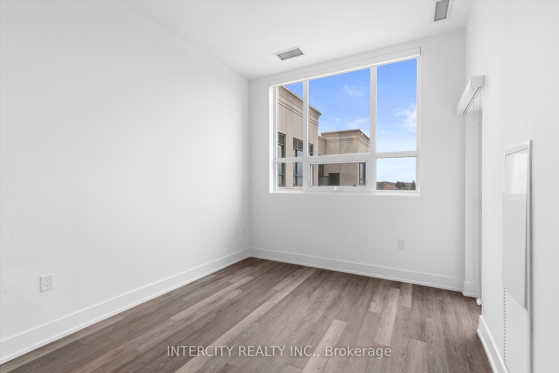 Photo 9 of Unit 601, 2075 King Road, King, King City — HOMEH
