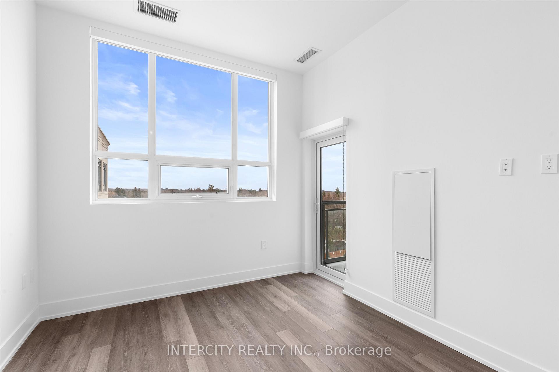 Photo 15 of Unit 601, 2075 King Road, King, King City — HOMEH