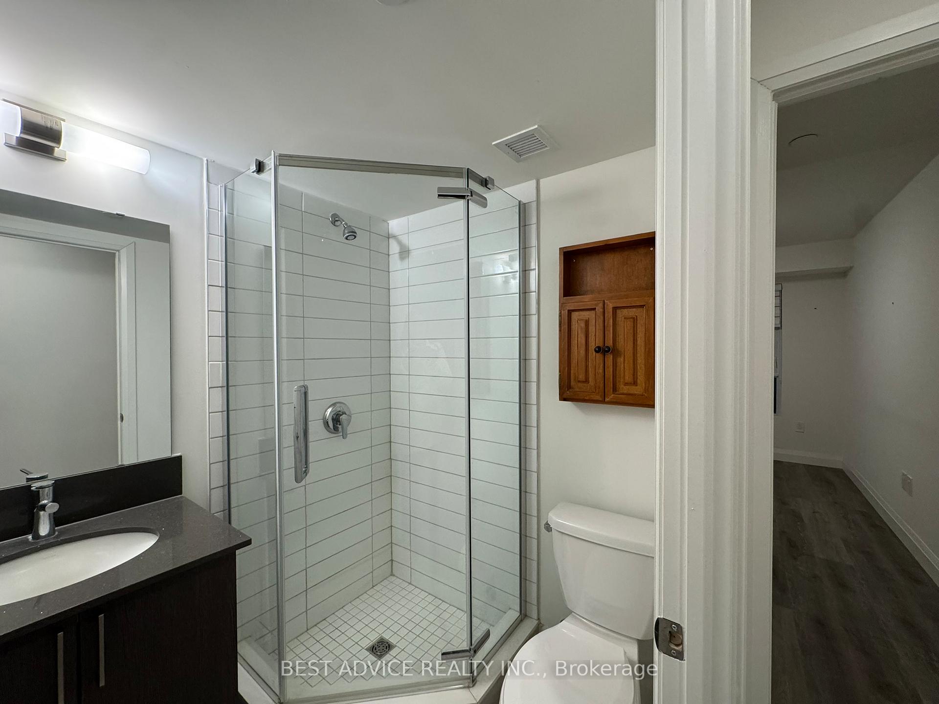 Photo 9 of Unit 817, 58 Lakeside Terrace, Barrie, Little Lake — HOMEH