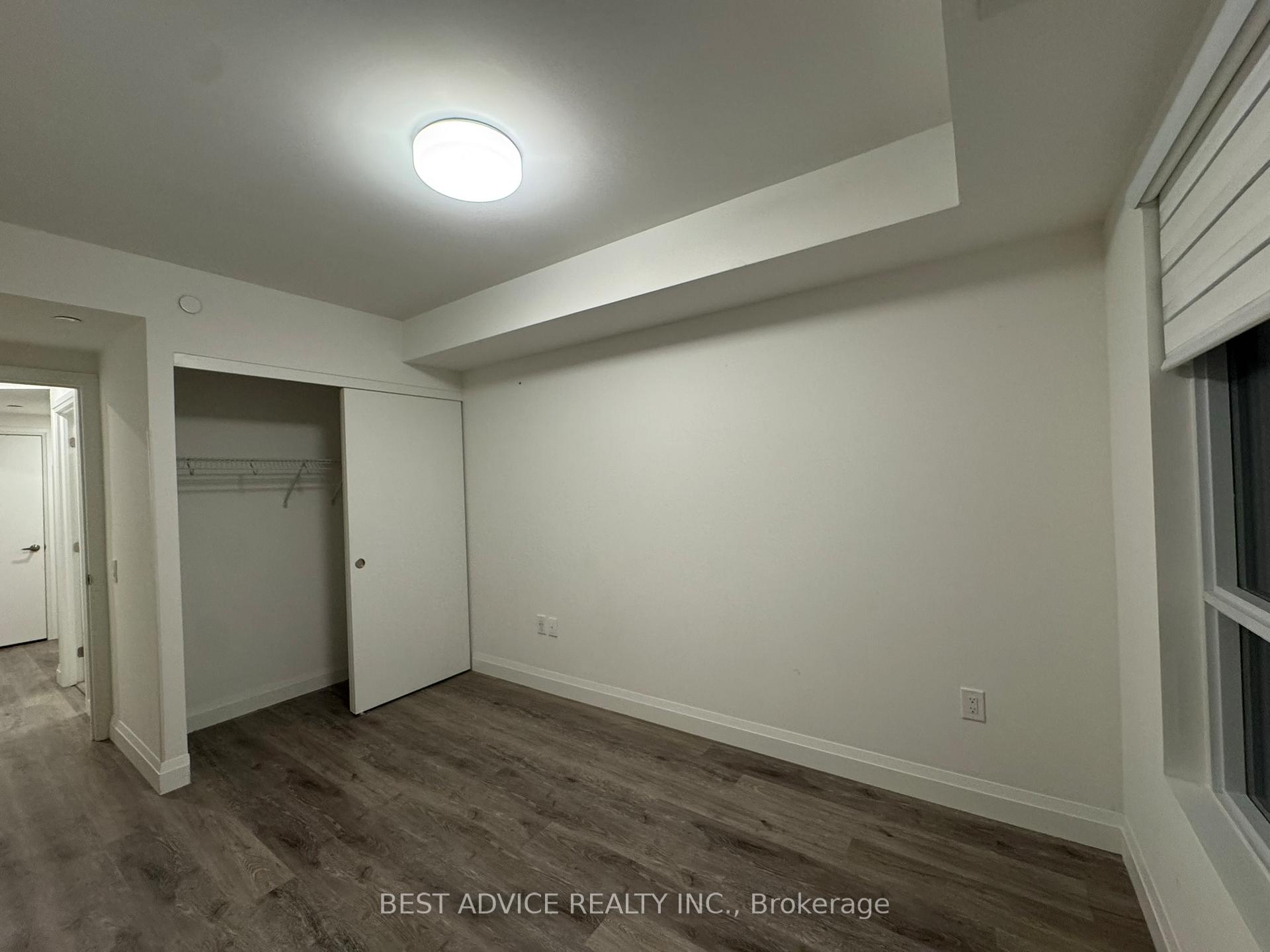 Photo 6 of Unit 817, 58 Lakeside Terrace, Barrie, Little Lake — HOMEH