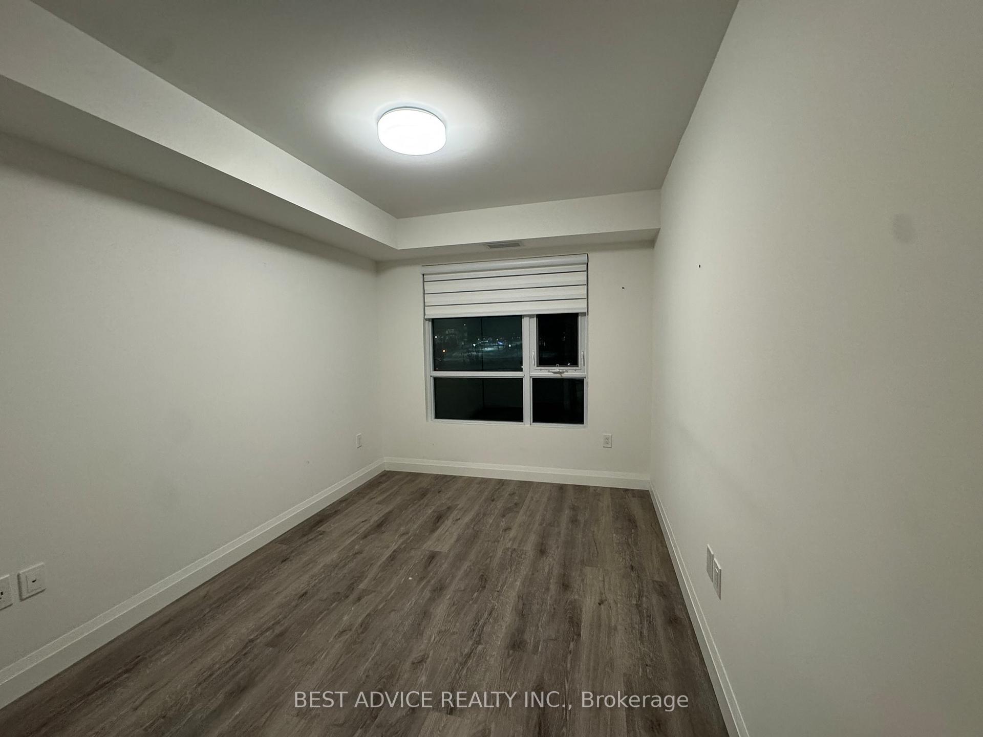 Photo 8 of Unit 817, 58 Lakeside Terrace, Barrie, Little Lake — HOMEH
