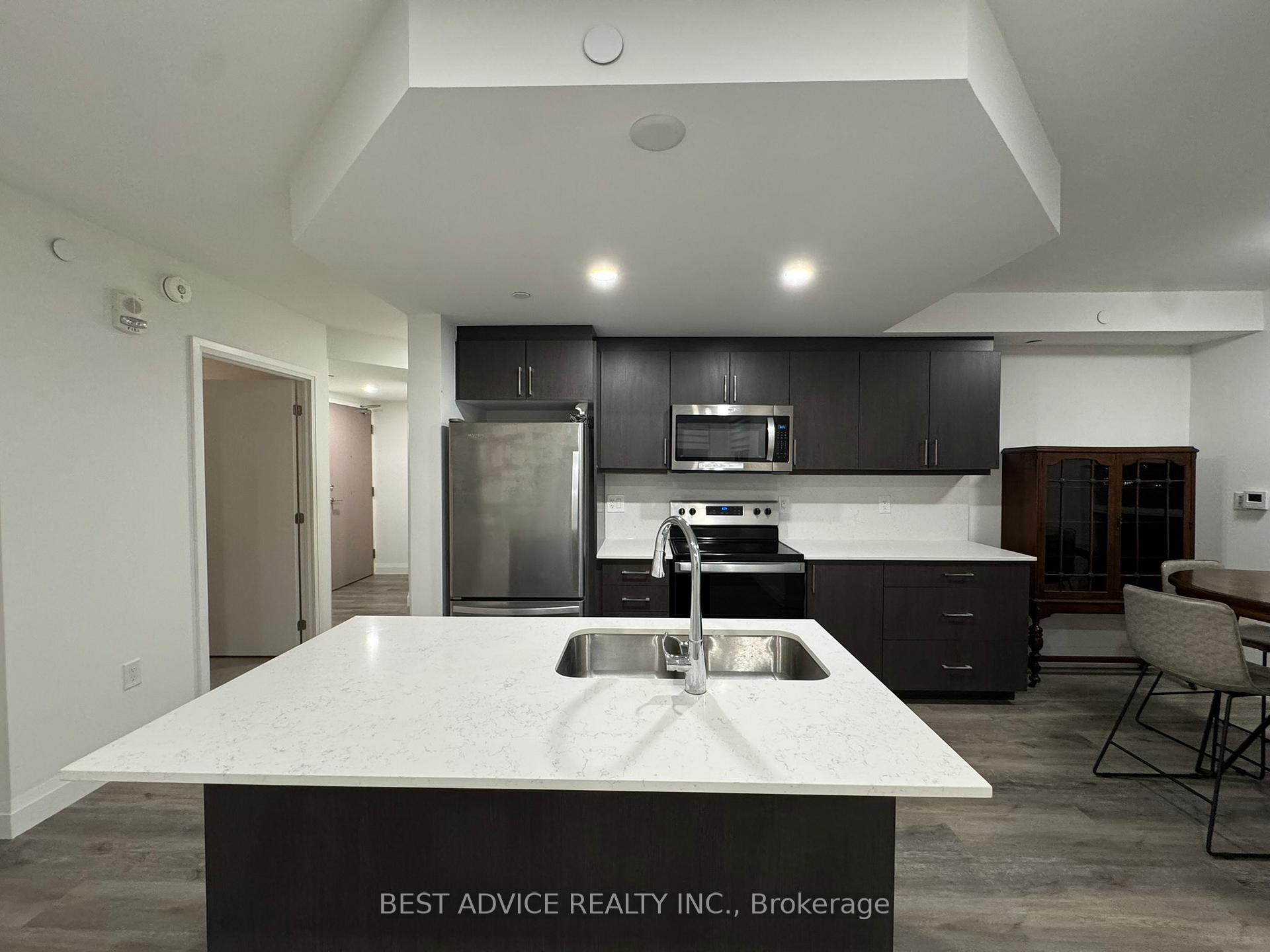 Photo 16 of Unit 817, 58 Lakeside Terrace, Barrie, Little Lake — HOMEH