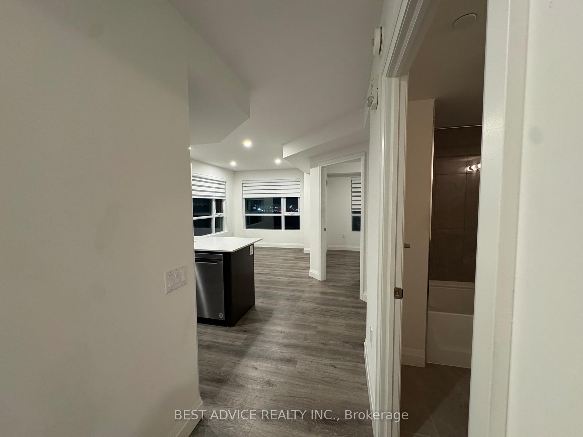 Photo 15 of Unit 817, 58 Lakeside Terrace, Barrie, Little Lake — HOMEH