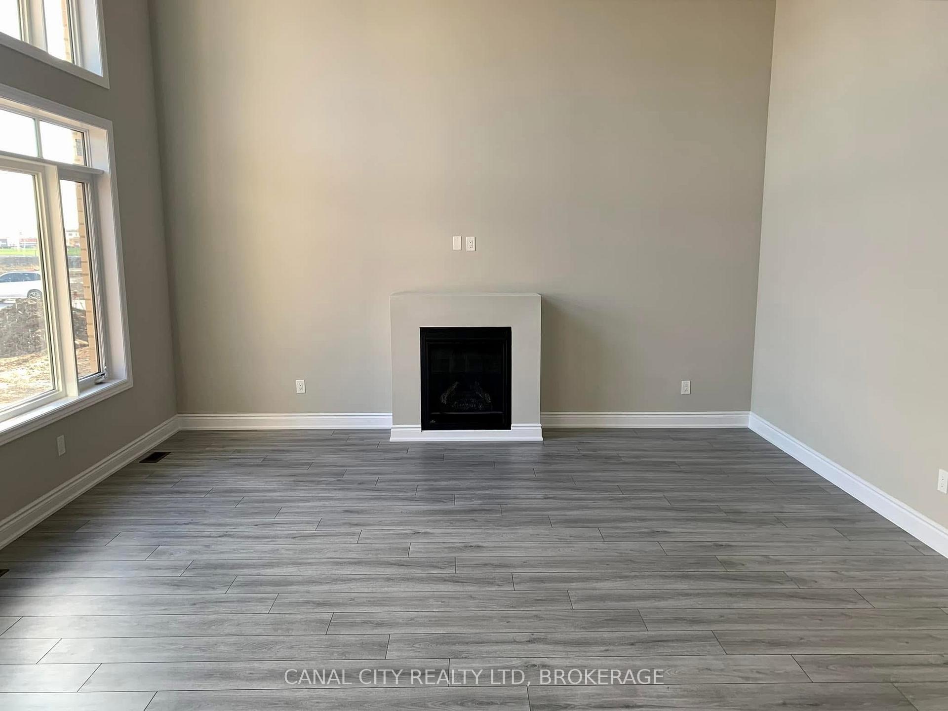Photo 4 of 10 Venture Way, Thorold, Rolling Meadows — HOMEH
