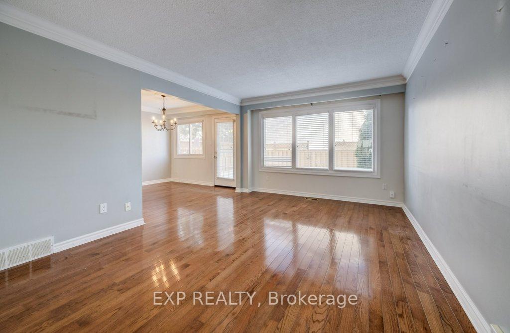 Photo 2 of 54 Nicklaus Drive, Hamilton, Vincent — HOMEH