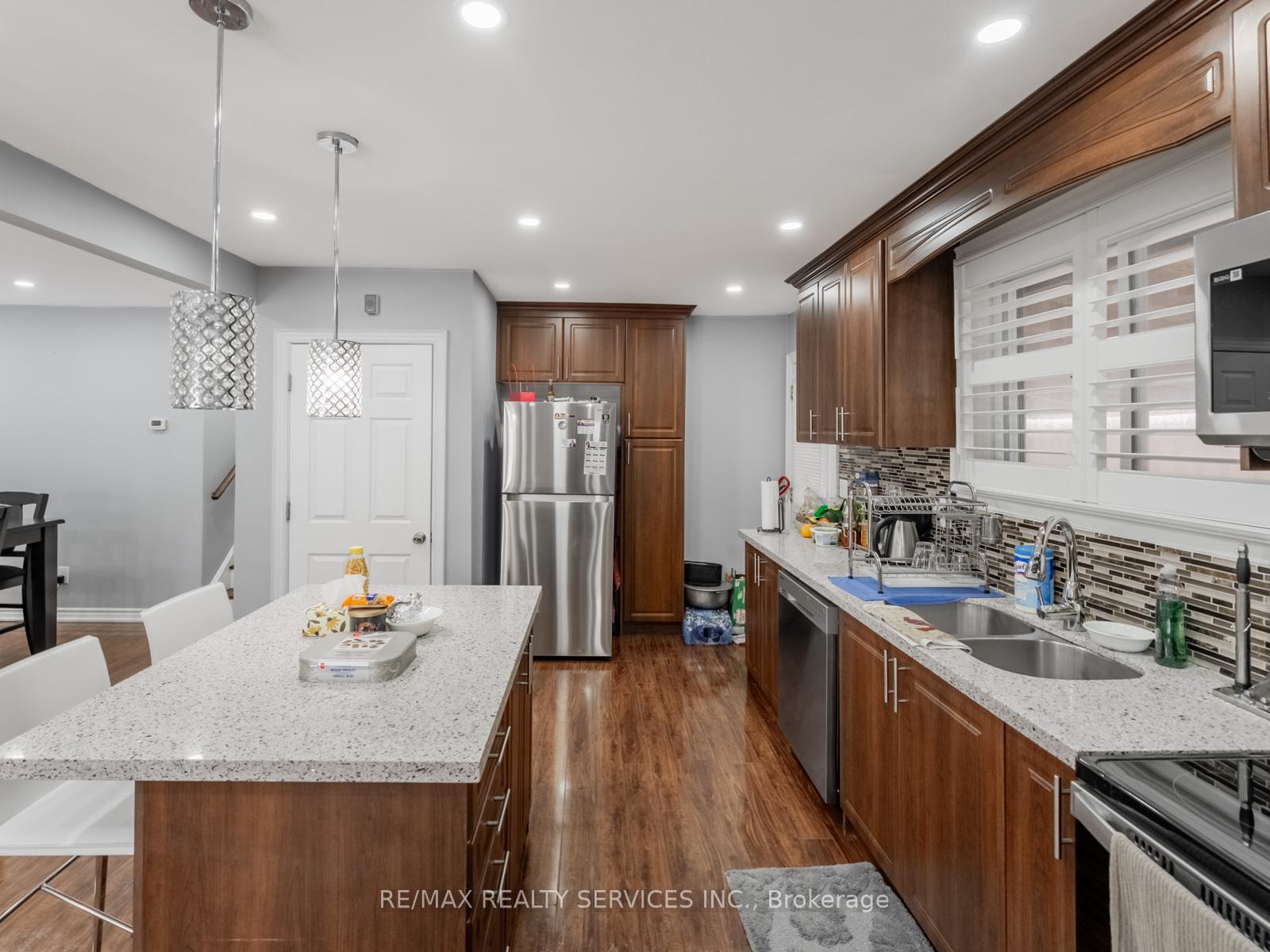 Photo 22 of 14 Belmont Drive, Brampton, Avondale — HOMEH