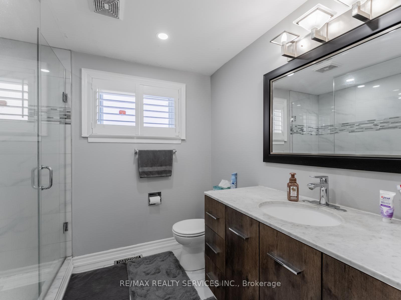 Photo 13 of 14 Belmont Drive, Brampton, Avondale — HOMEH