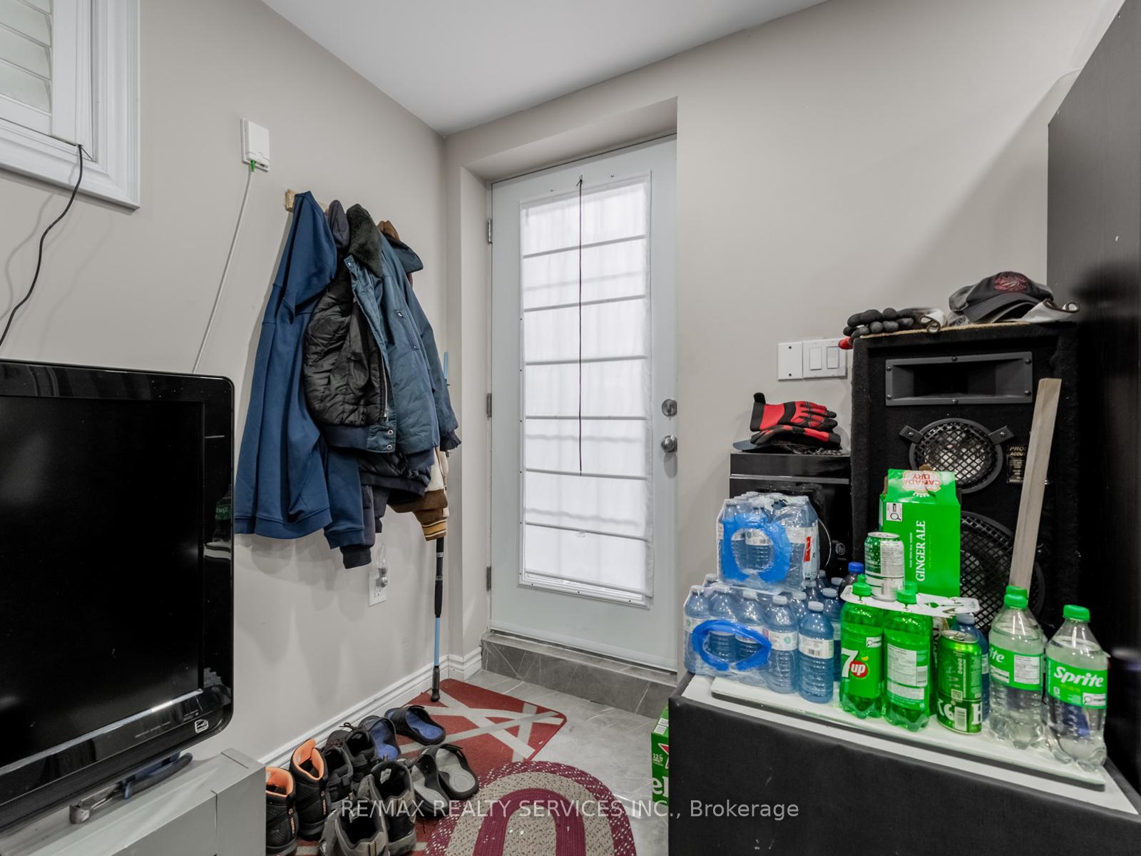 Photo 23 of 14 Belmont Drive, Brampton, Avondale — HOMEH