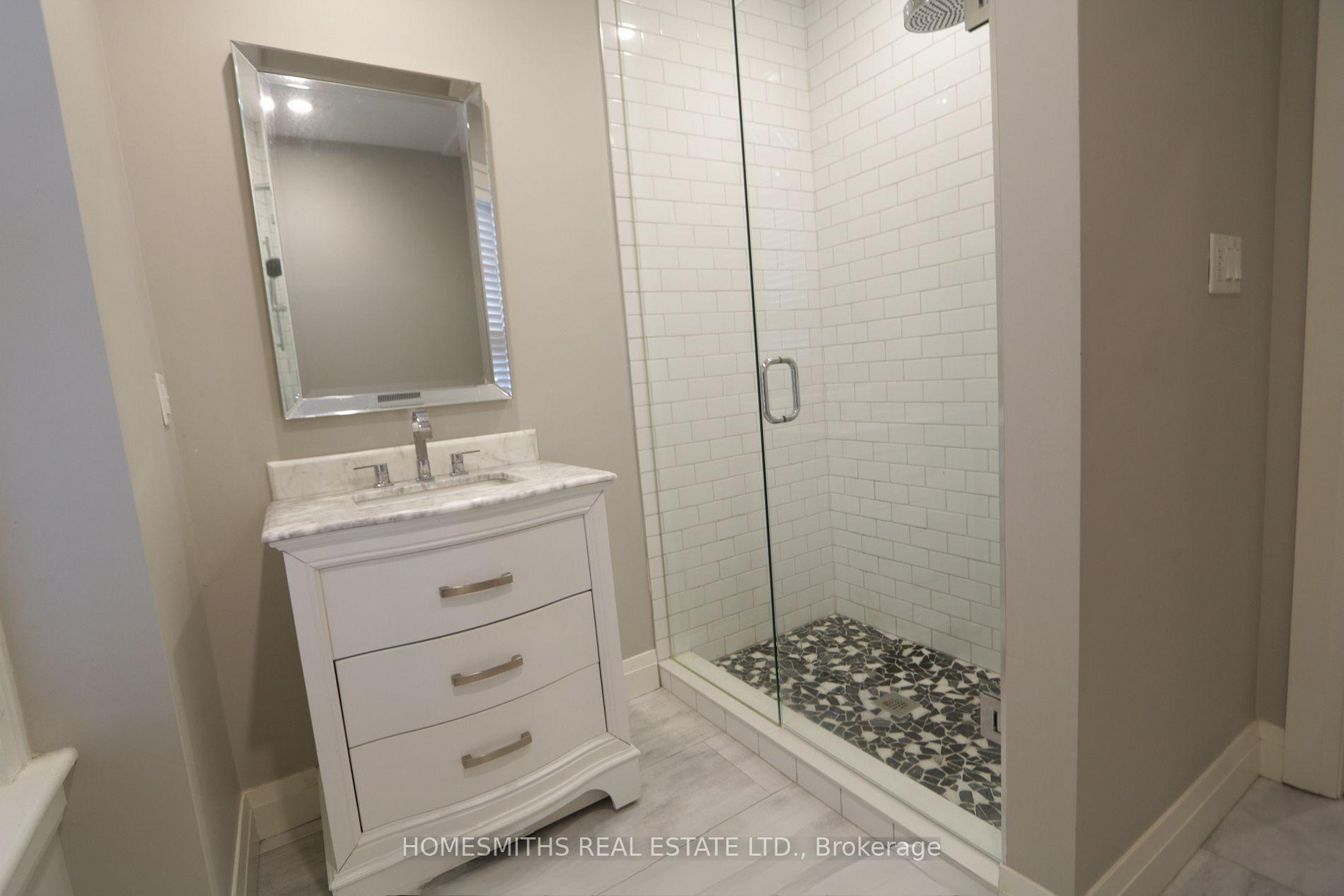 Photo 14 of 49 Centre Street, Clarington, Bowmanville — HOMEH