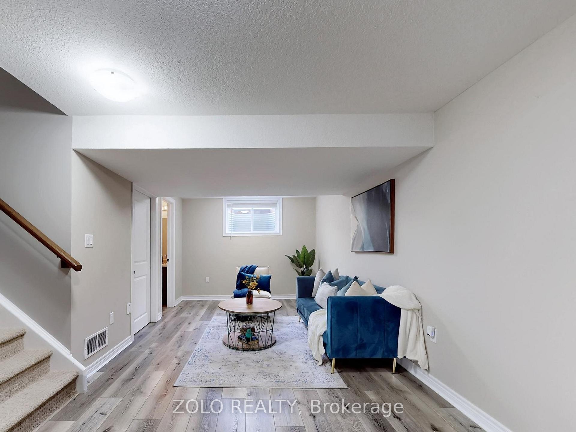 Photo 7 of 33 Marshall Drive, Guelph, Grange Road — HOMEH