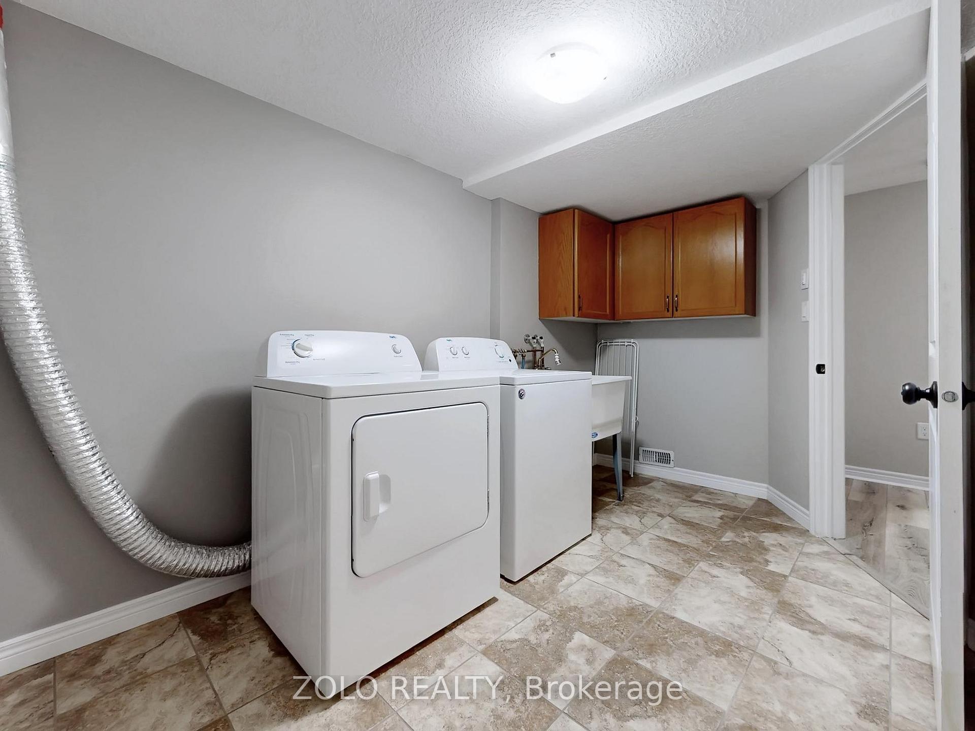 Photo 25 of 33 Marshall Drive, Guelph, Grange Road — HOMEH