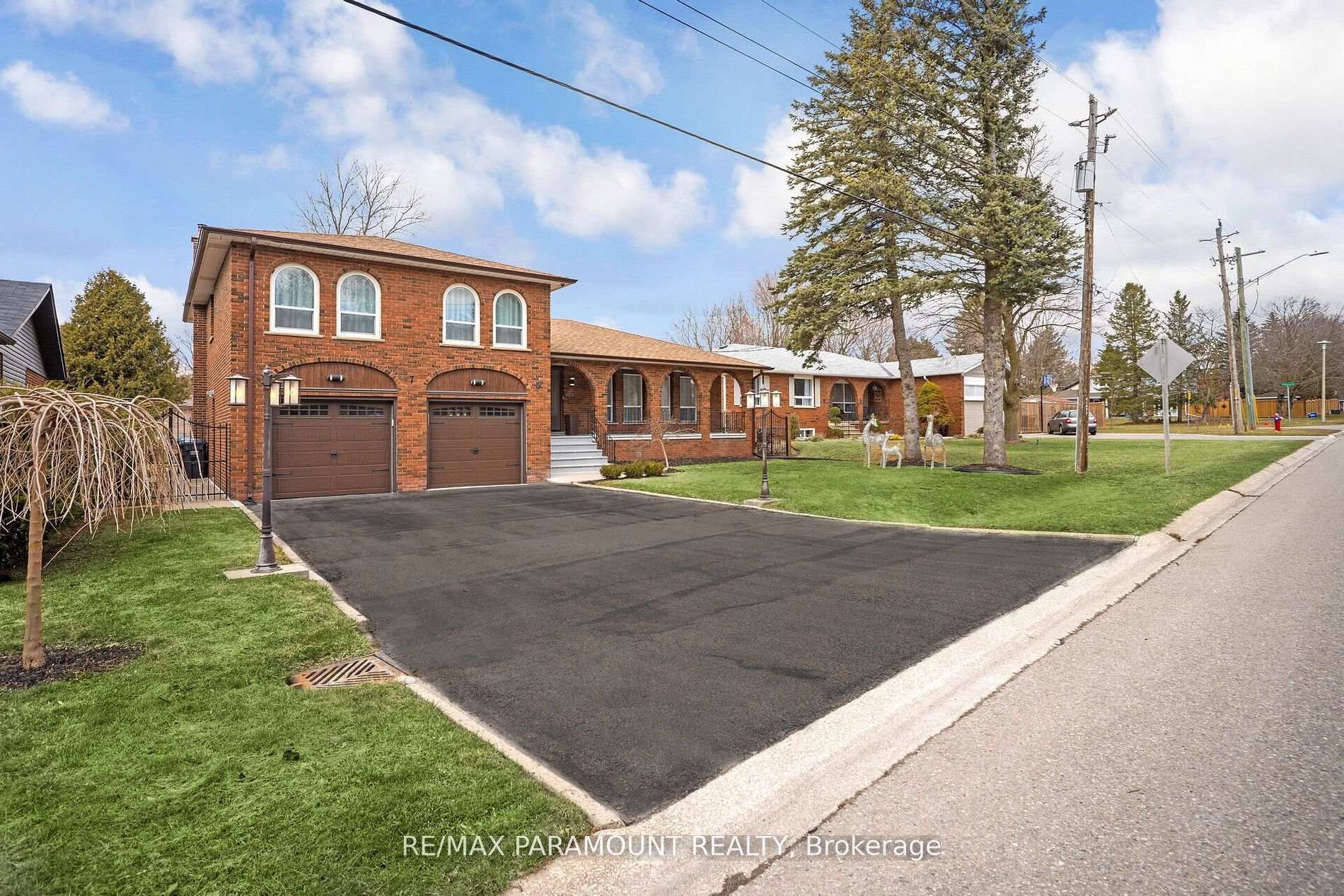 Photo 2 of 7 Walker Road E, Caledon, Caledon East — HOMEH