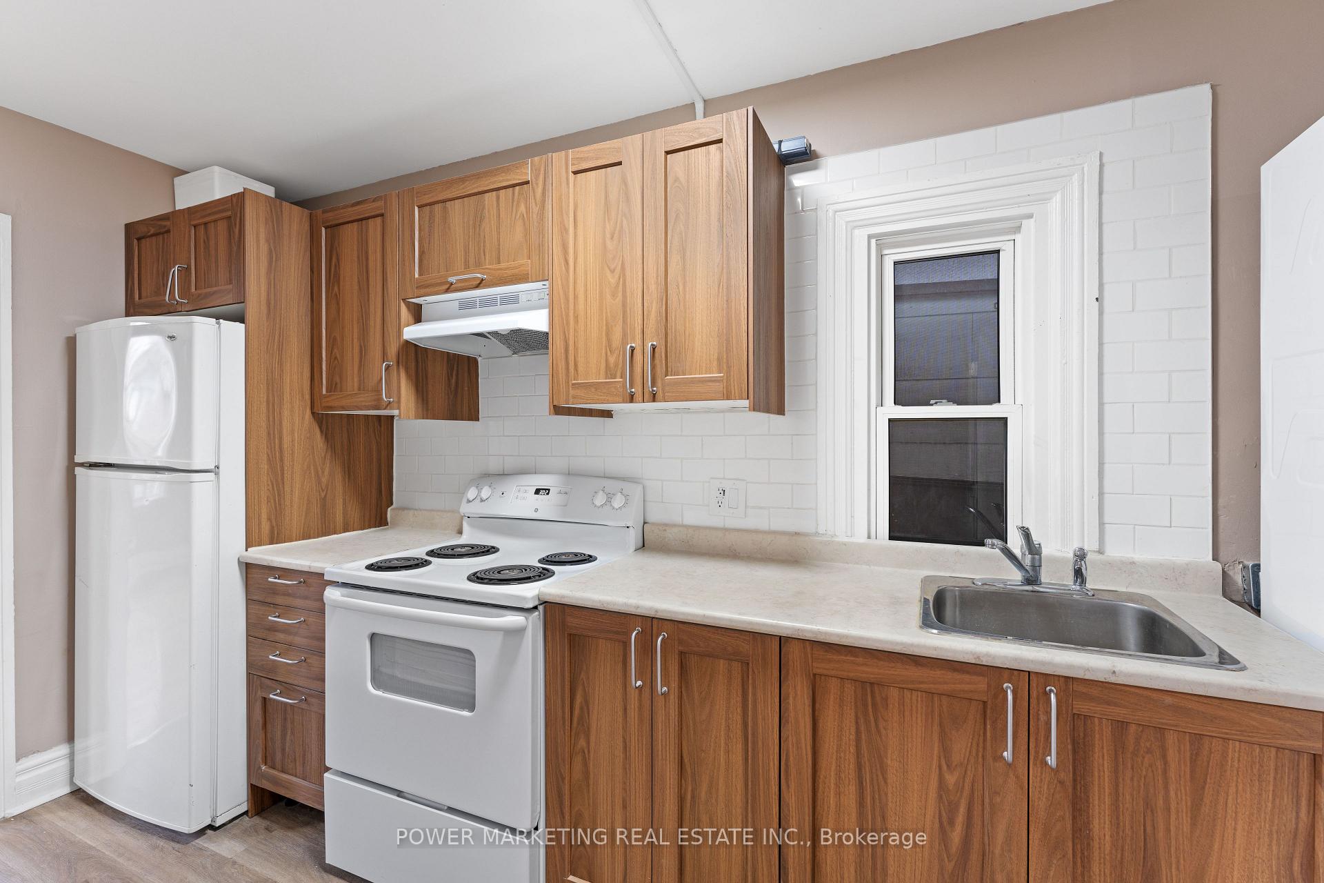 Photo 16 of Unit A&B, 684 Bronson Avenue, Ottawa, West Centre Town — HOMEH