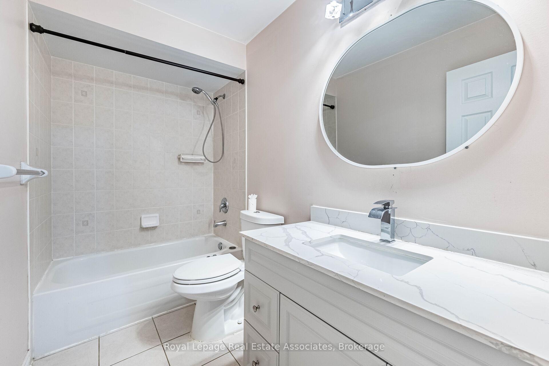 Photo 5 of 116 Everingham Circle, Brampton, Sandringham-Wellington — HOMEH
