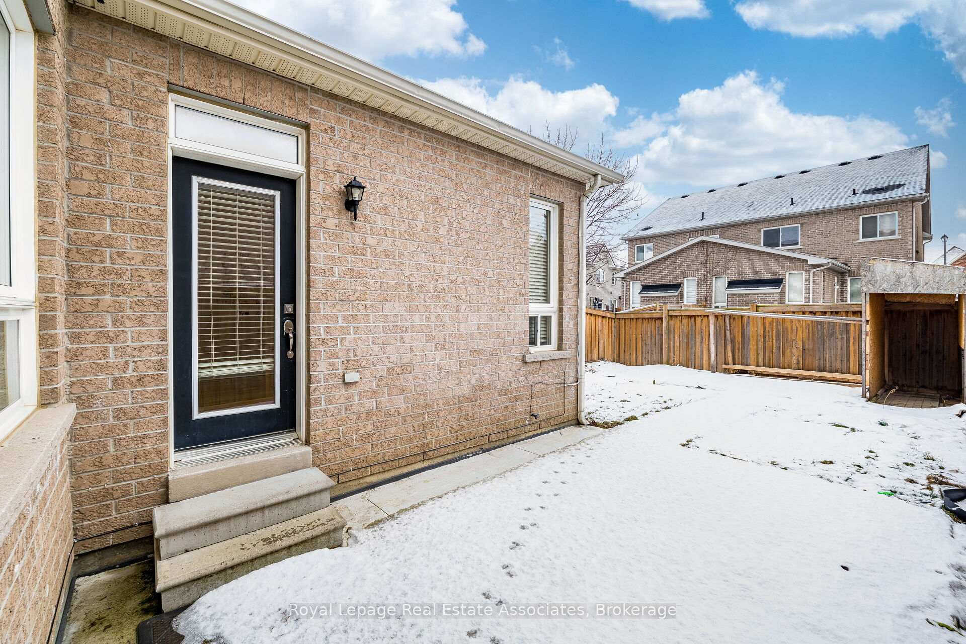 Photo 32 of 116 Everingham Circle, Brampton, Sandringham-Wellington — HOMEH