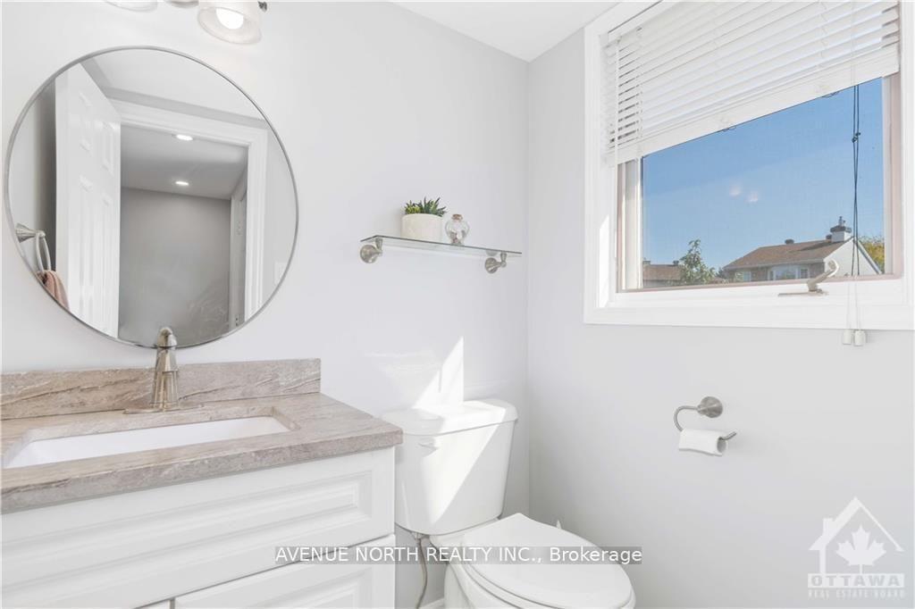 Photo 3 of 10 Pickwick Drive, Ottawa, Barrhaven - Cedargrove/Fraserdale — HOMEH