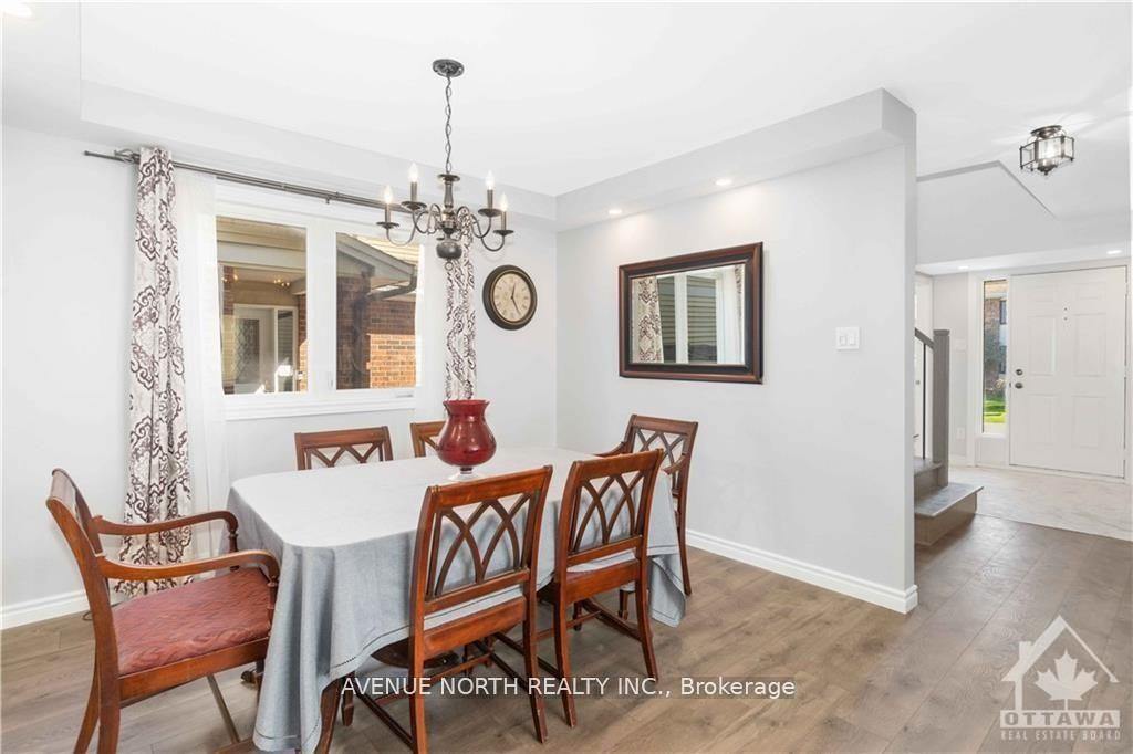 Photo 10 of 10 Pickwick Drive, Ottawa, Barrhaven - Cedargrove/Fraserdale — HOMEH